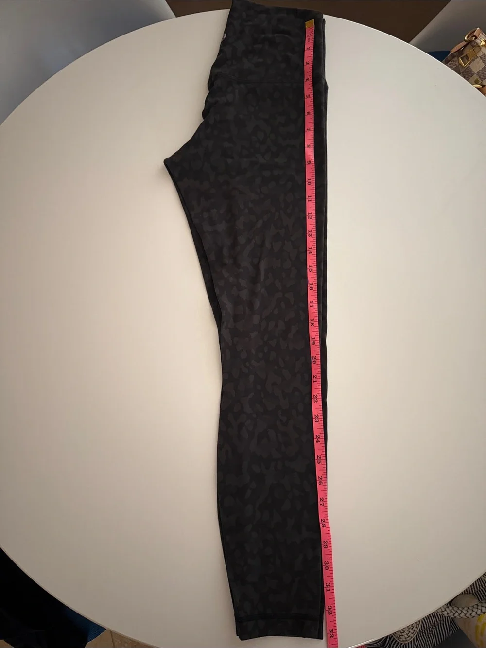 Lululemon Align High-Waist Black/Gray leopard/Camo Print Leggings Sz 6 - Picture 10 of 12